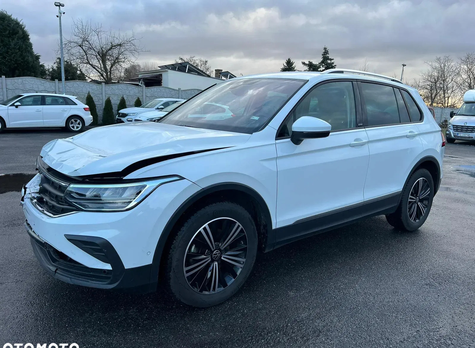 uniejów Volkswagen Tiguan cena 74900 przebieg: 29000, rok produkcji 2022 z Uniejów